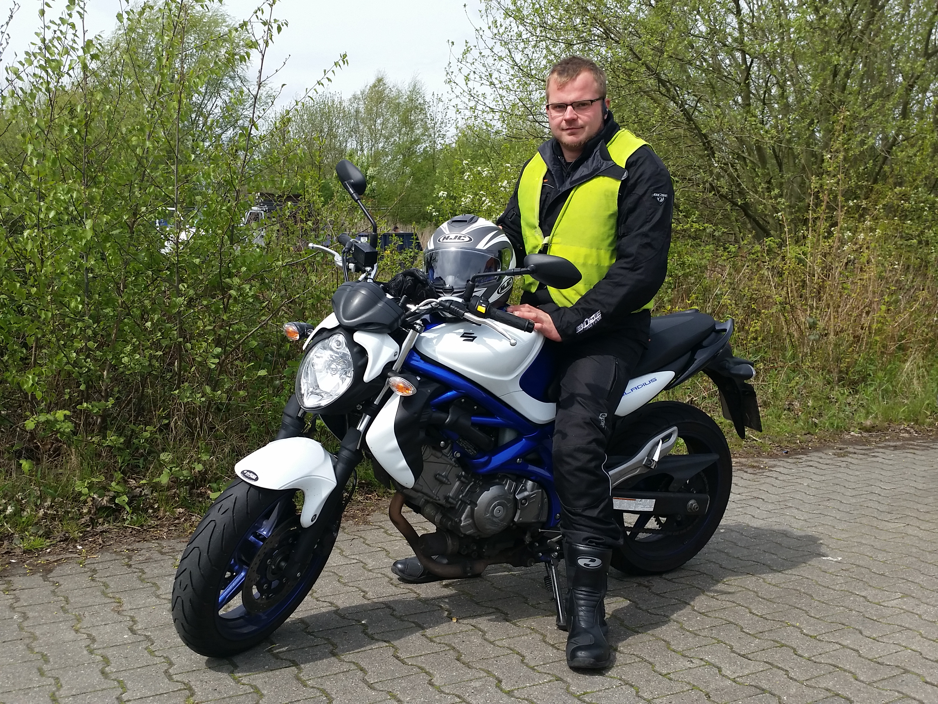 Phillip von Die 2 Fahrschule Klasse A